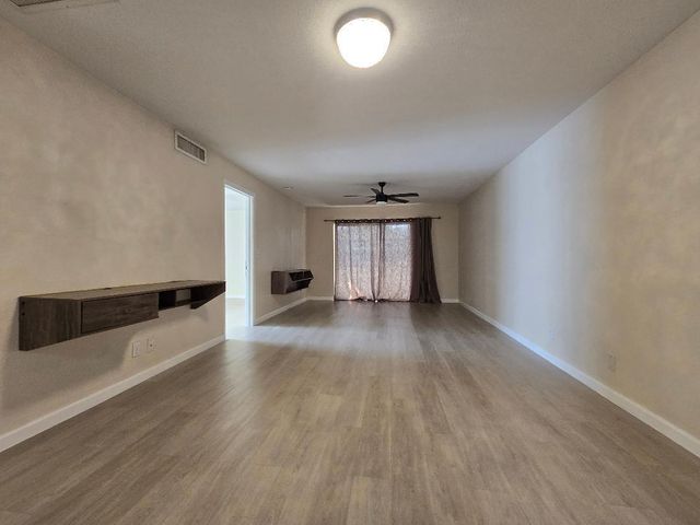 126 Sparrow Drive 22a, Royal Palm Beach, FL 33411