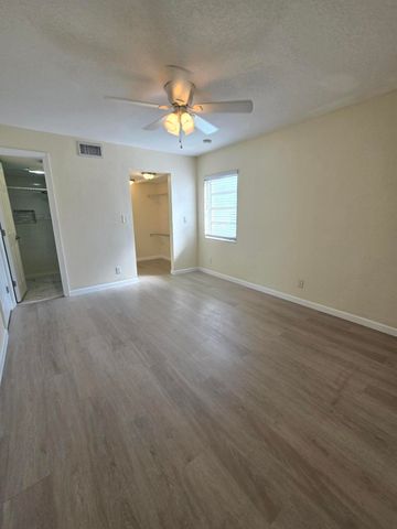 126 Sparrow Drive 22a, Royal Palm Beach, FL 33411