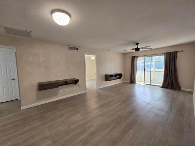 126 Sparrow Drive 22a, Royal Palm Beach, FL 33411