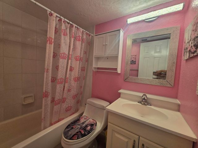 126 Sparrow Drive 22a, Royal Palm Beach, FL 33411