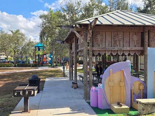 126 Sparrow Drive 22a, Royal Palm Beach, FL 33411