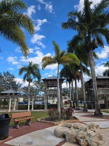 126 Sparrow Drive 22a, Royal Palm Beach, FL 33411