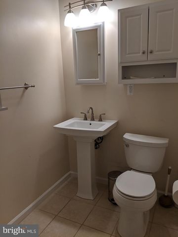 46 E BUTLER AVE #2ND LEVEL REAR, Ambler, PA 19002