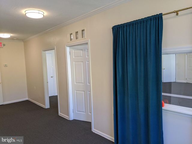 46 E BUTLER AVE #2ND LEVEL REAR, Ambler, PA 19002