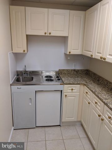 46 E BUTLER AVE #2ND LEVEL REAR, Ambler, PA 19002