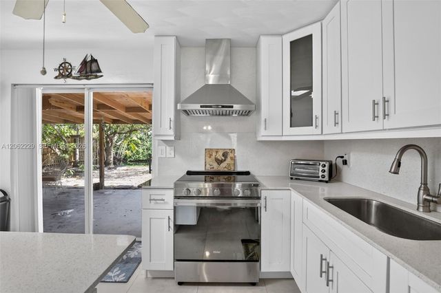 2731 Bruce Terrace, Hollywood, FL 33020