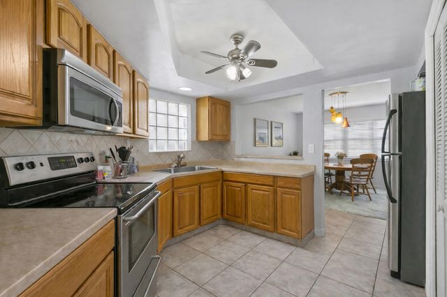 107 Weybridge Circle D, Royal Palm Beach, FL 33411