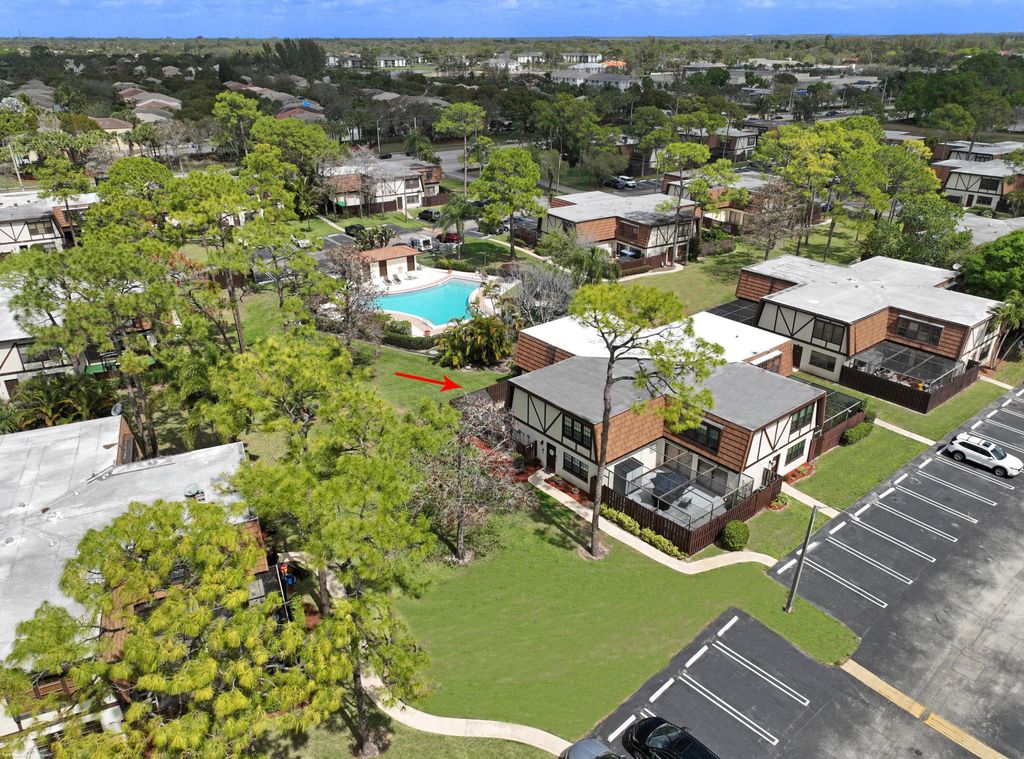 107 Weybridge Circle D, Royal Palm Beach, FL 33411