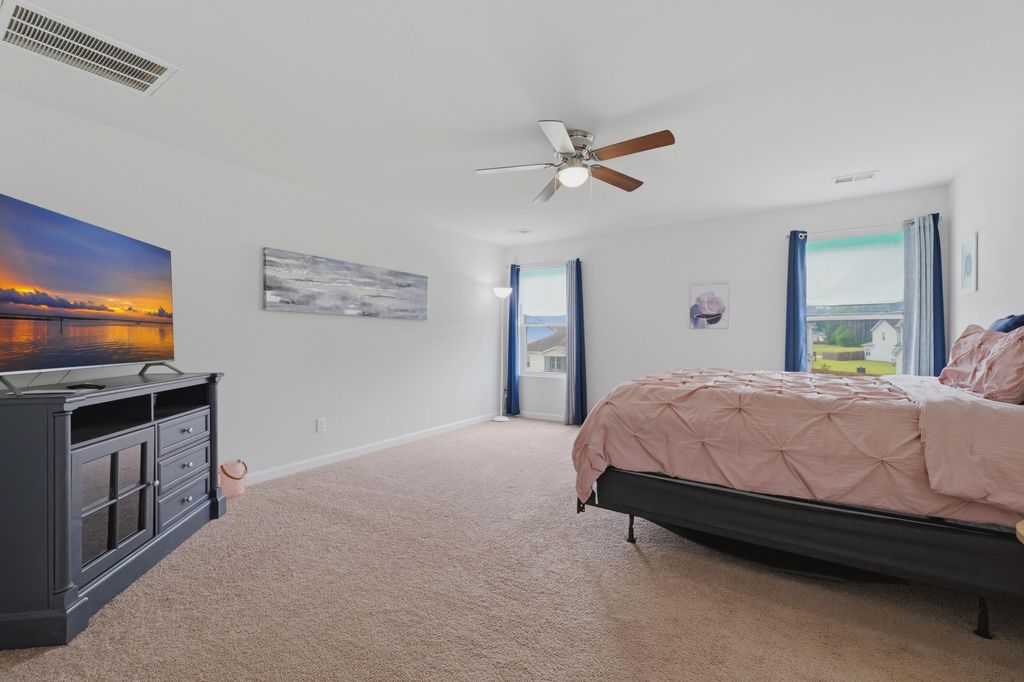 Image 20 of property listing at 437 Silent Bluff Drive, Summerville, SC 29486