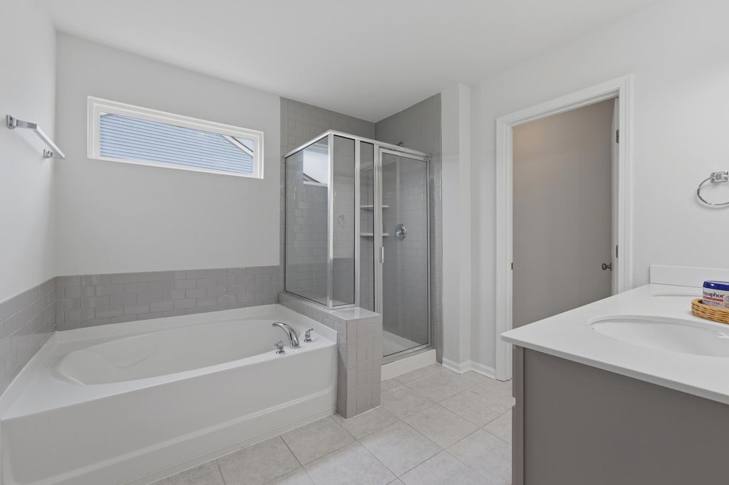 Image 23 of property listing at 437 Silent Bluff Drive, Summerville, SC 29486
