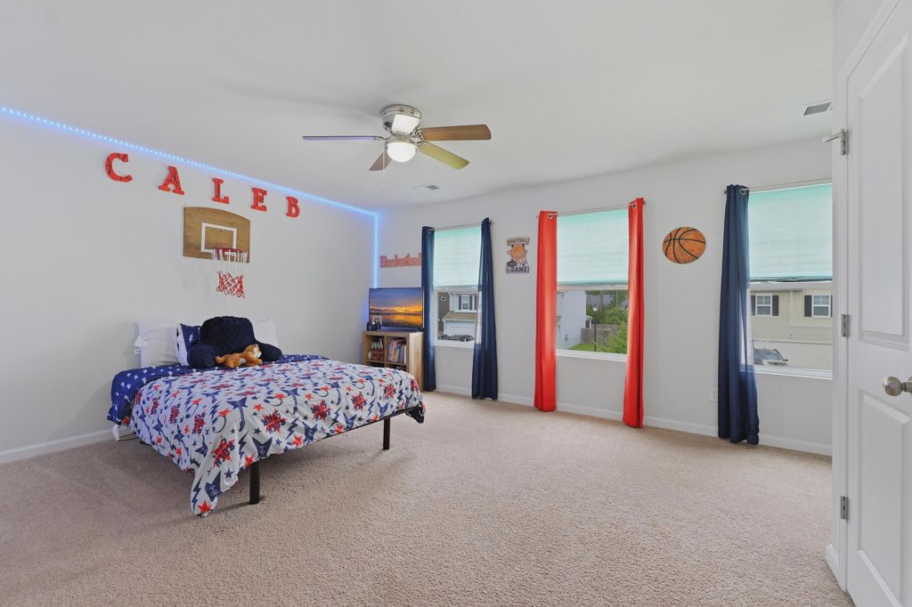 Image 25 of property listing at 437 Silent Bluff Drive, Summerville, SC 29486
