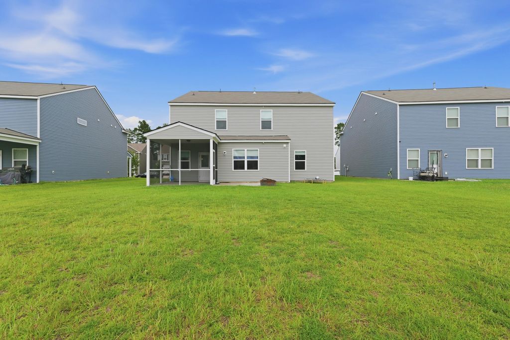 Image 30 of property listing at 437 Silent Bluff Drive, Summerville, SC 29486
