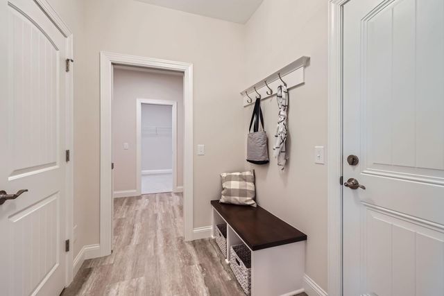 13822 Arrowhead Way, Rosemount, MN 55068