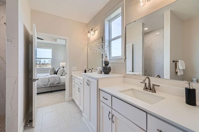 13822 Arrowhead Way, Rosemount, MN 55068