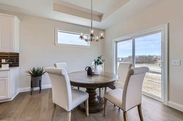 13822 Arrowhead Way, Rosemount, MN 55068