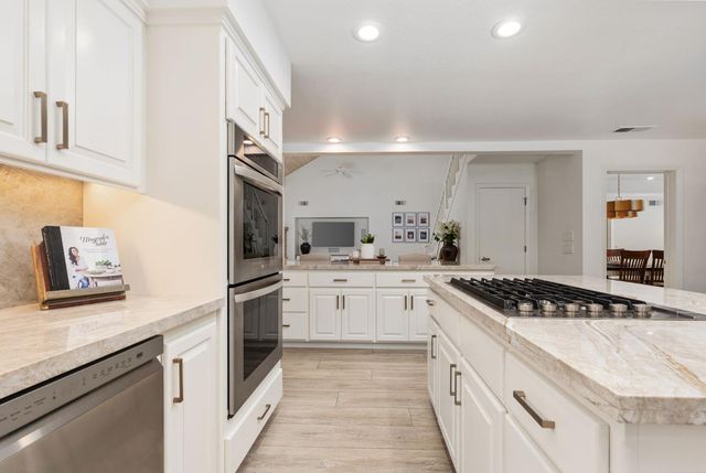 9981 N Madison Ridge Road, Fresno, CA 93720