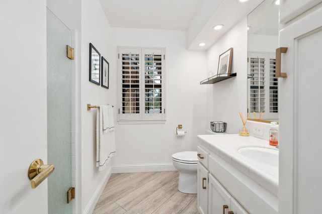 9981 N Madison Ridge Road, Fresno, CA 93720