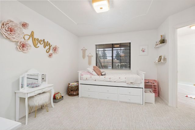 9981 N Madison Ridge Road, Fresno, CA 93720