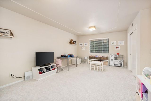 9981 N Madison Ridge Road, Fresno, CA 93720