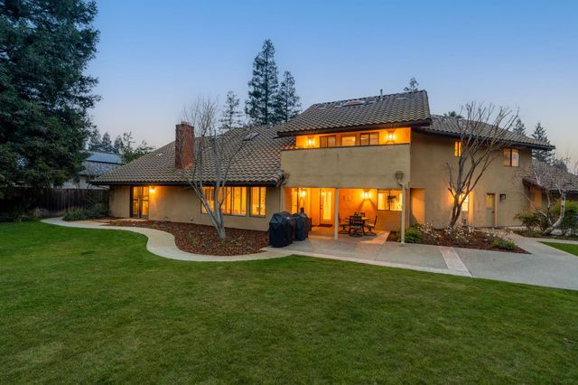 9981 N Madison Ridge Road, Fresno, CA 93720