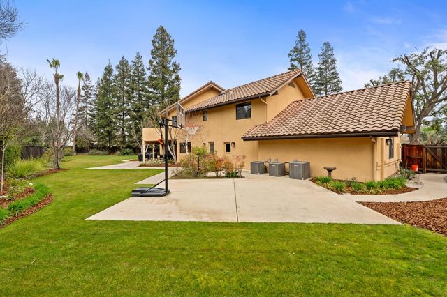 9981 N Madison Ridge Road, Fresno, CA 93720