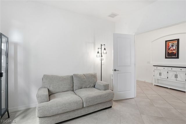 3288 Altimira DR, Fort Myers, FL 33905