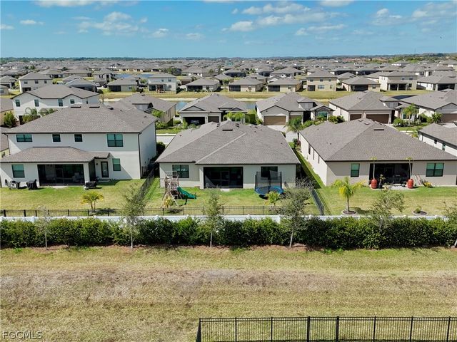 3288 Altimira DR, Fort Myers, FL 33905
