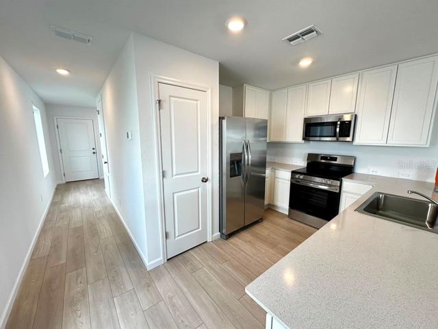 5602 MORANT BAY PATH, Kissimmee, FL 34758