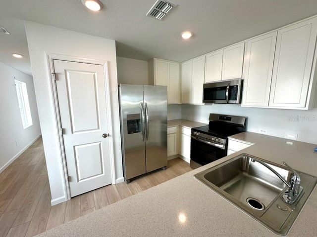 5602 MORANT BAY PATH, Kissimmee, FL 34758