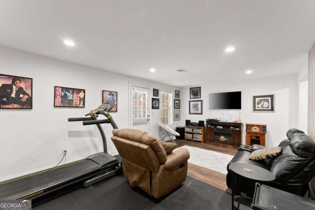 31 Cooper Lake Road SW, Mableton, GA 30126