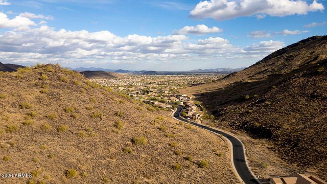 6206 W BUCKHORN Trail, Phoenix, AZ 85083