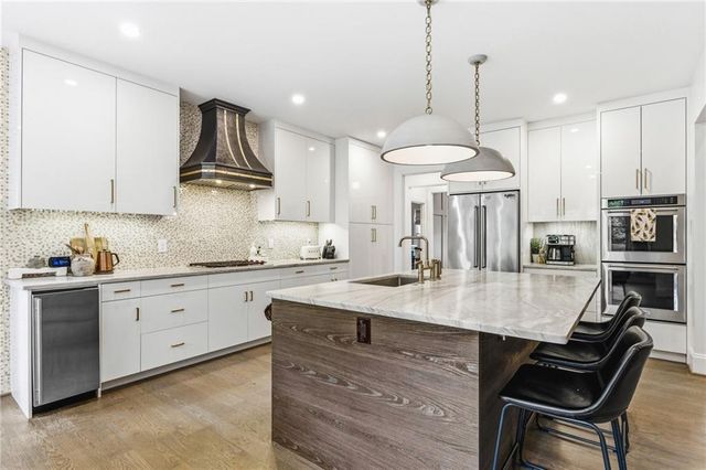 5055 Old Oak Trace, Roswell, GA 30075