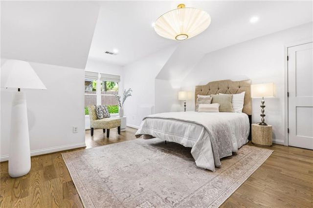 5055 Old Oak Trace, Roswell, GA 30075