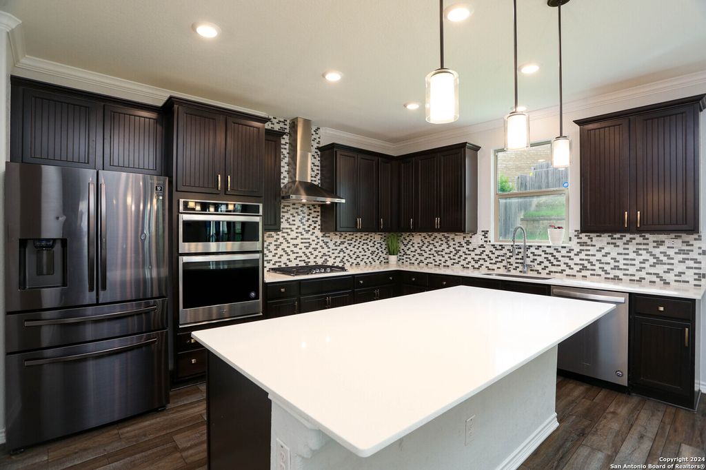11243 Hill Top Loop, Helotes, TX 78023