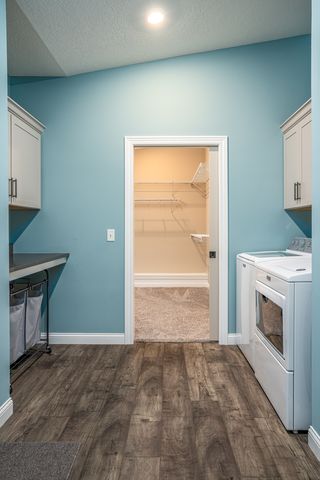 1455 W 39th Street, Davenport, IA 52806