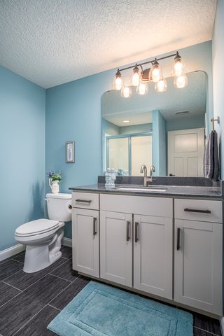 1455 W 39th Street, Davenport, IA 52806