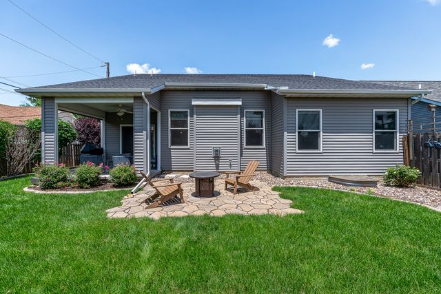 1455 W 39th Street, Davenport, IA 52806