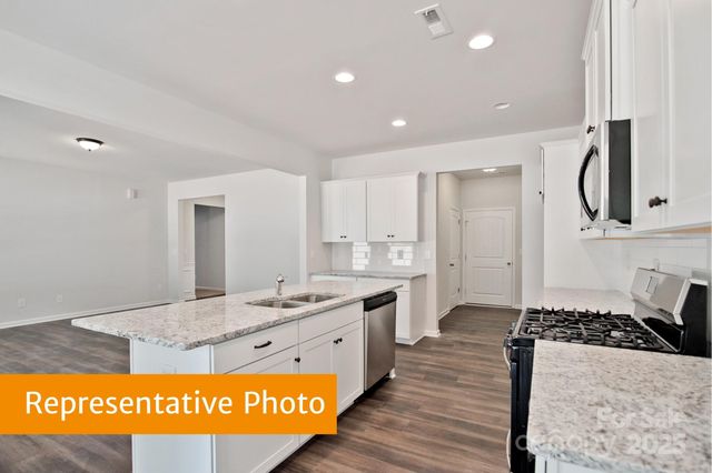 12139 Muscadine Court, Midland, NC 28107