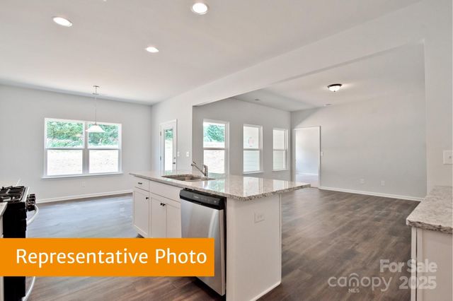 12139 Muscadine Court, Midland, NC 28107