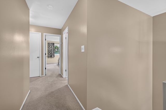 6 Cypress Square, Elgin, IL 60123