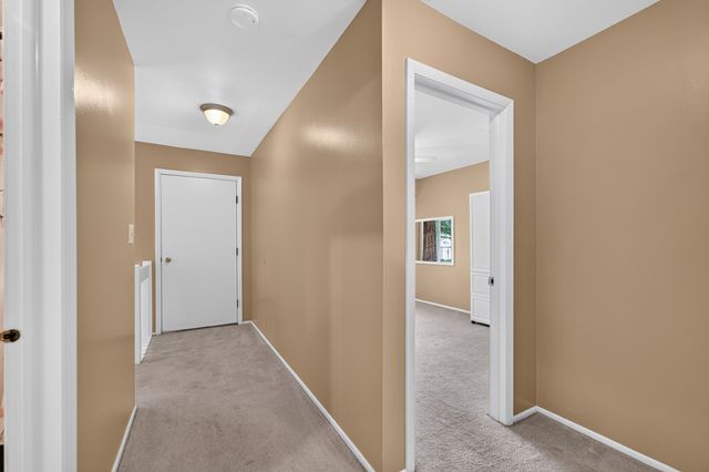 6 Cypress Square, Elgin, IL 60123