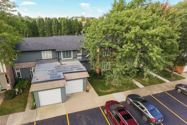 6 Cypress Square, Elgin, IL 60123