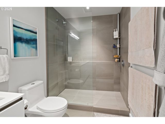 1150 Nw QUIMBY St 1712, Portland, OR 97209