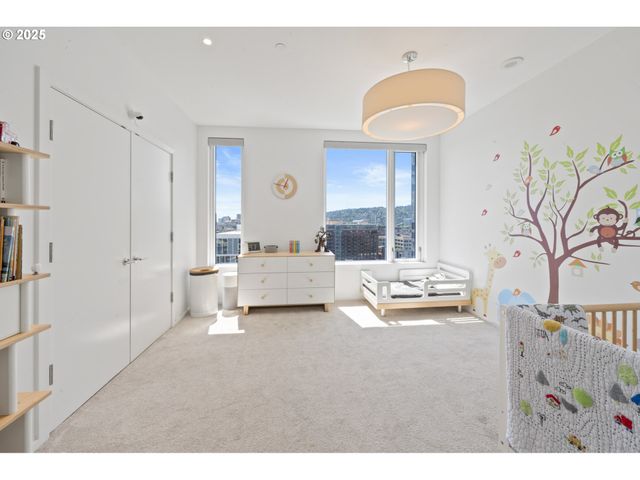 1150 Nw QUIMBY St 1712, Portland, OR 97209