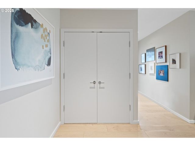 1150 Nw QUIMBY St 1712, Portland, OR 97209