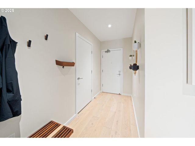 1150 Nw QUIMBY St 1712, Portland, OR 97209