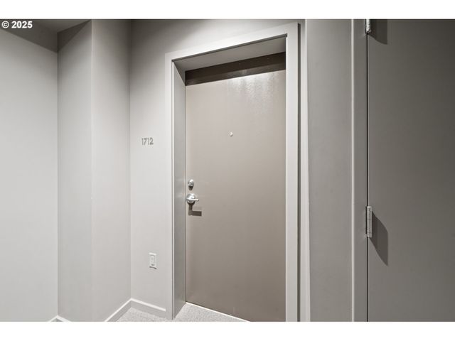 1150 Nw QUIMBY St 1712, Portland, OR 97209