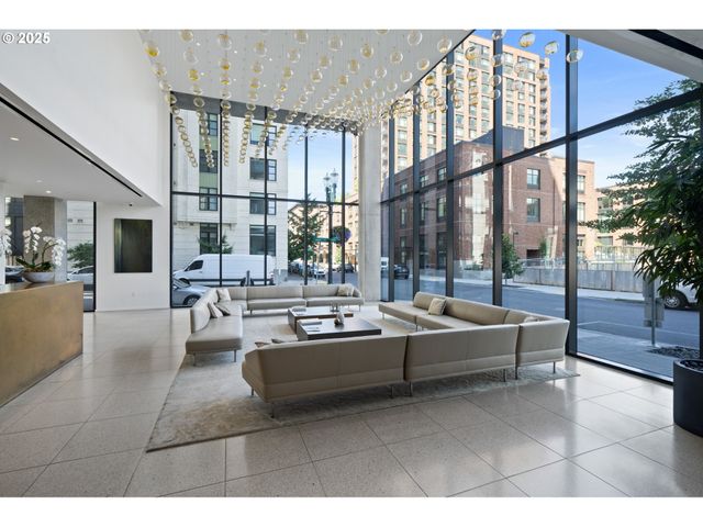 1150 Nw QUIMBY St 1712, Portland, OR 97209