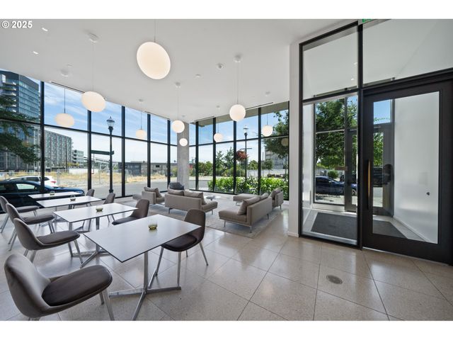 1150 Nw QUIMBY St 1712, Portland, OR 97209