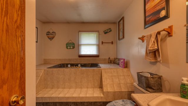 2631 Coopermill Road, Zanesville, OH 43701